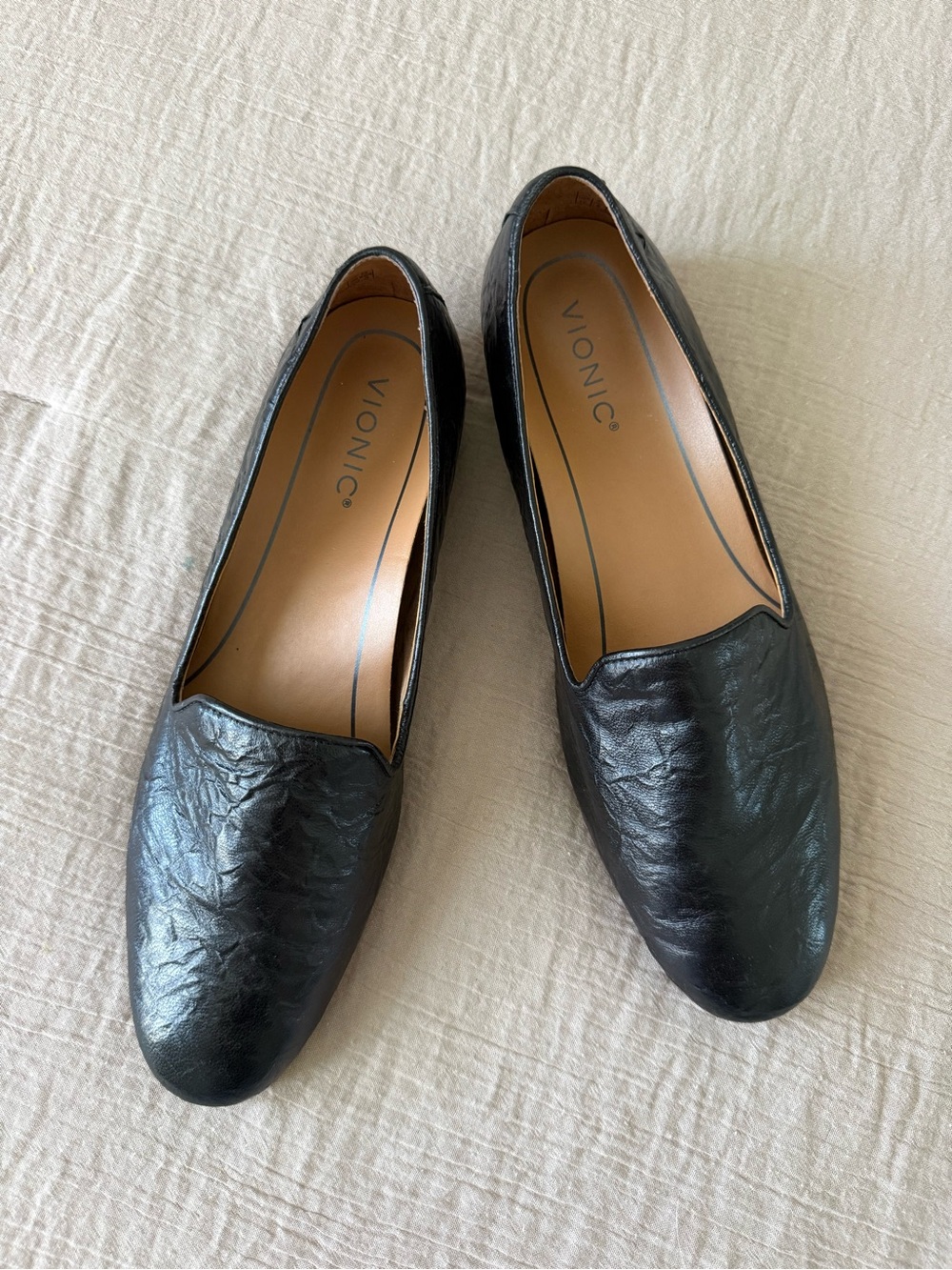 Vionic Black Leather Slip-On Loafers